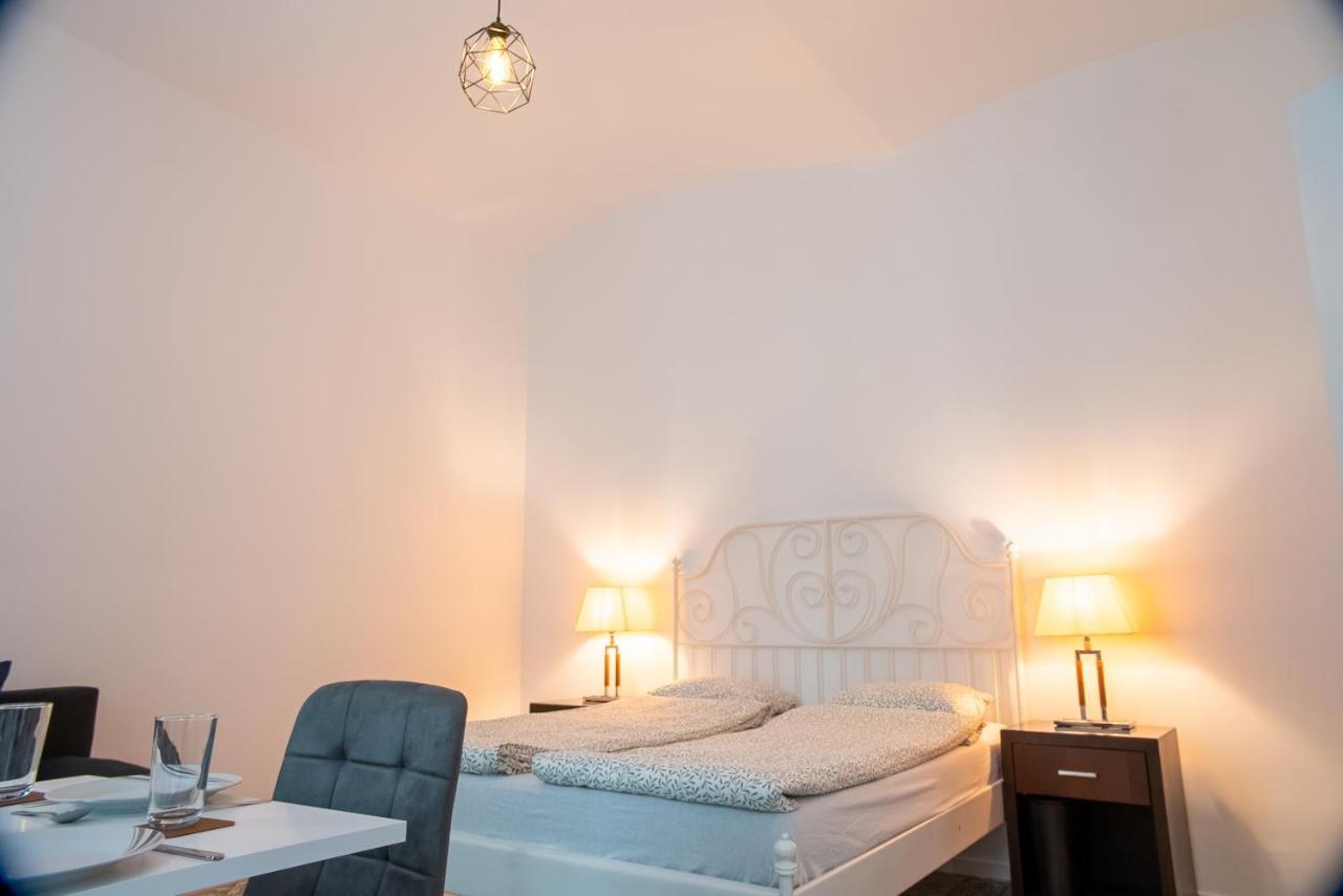 Family&Friends Apartments Schoenbrunn Wien Ngoại thất bức ảnh